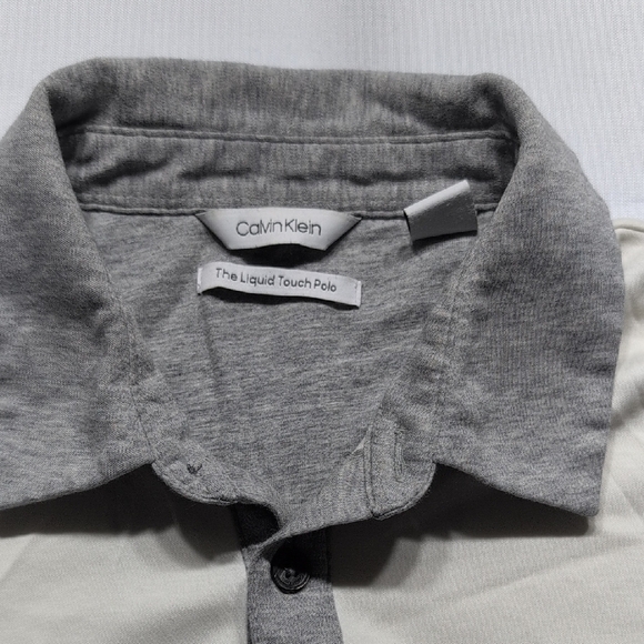 Calving Klein Men's Gray and Navy Colorblock Polo Shirt - Picture 2 of 6